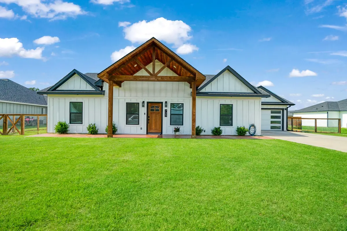 725 Daniel Street, Blossom, TX 75416 - #1