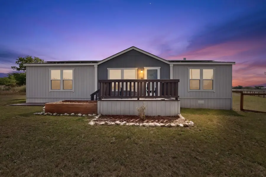 115 Vinall Circle, Decatur, TX 76234 - #2