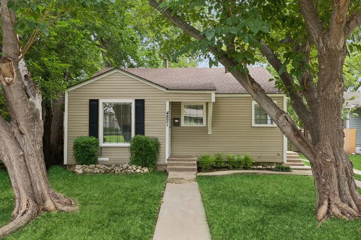 4821 Calmont Avenue, Fort Worth, TX 76107 - #1