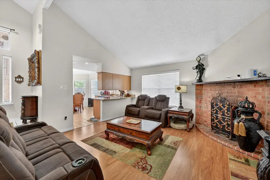525 Berryhill Drive, Mansfield, TX 76063 - #3