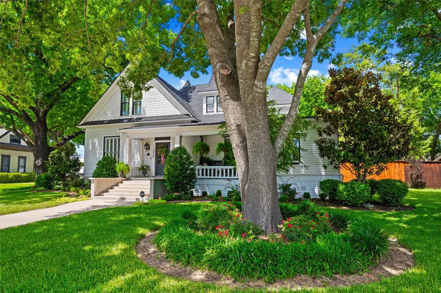 1026 W Main Street, Waxahachie, TX 75165 - #2