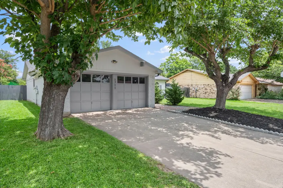 1711 Briar Meadow Drive, Arlington, TX 76014 - #3