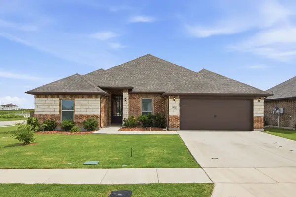 1632 Goodnight Trail, Krum, TX 76249