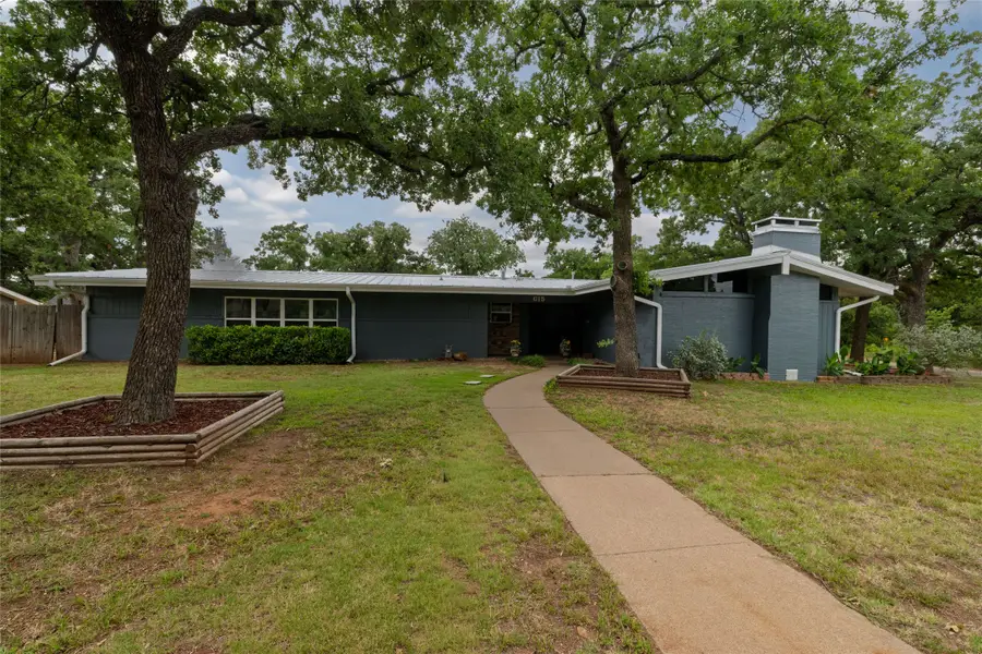 615 SW 20 Street, Mineral Wells, TX 76067 - #2