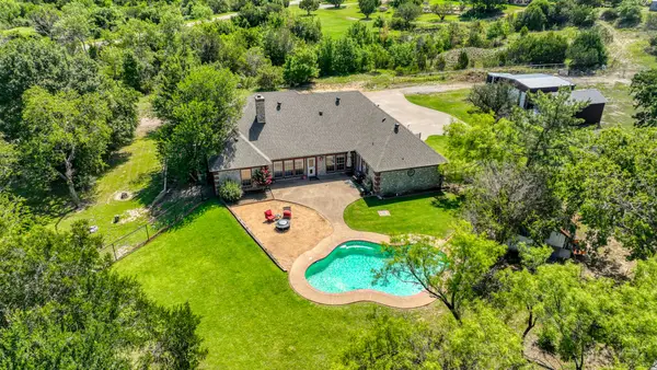 331 Tanglewood Drive, Weatherford, TX 76087