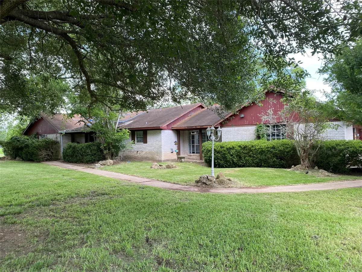 416 Fort Bend Drive, Simonton, TX 77485 - #1