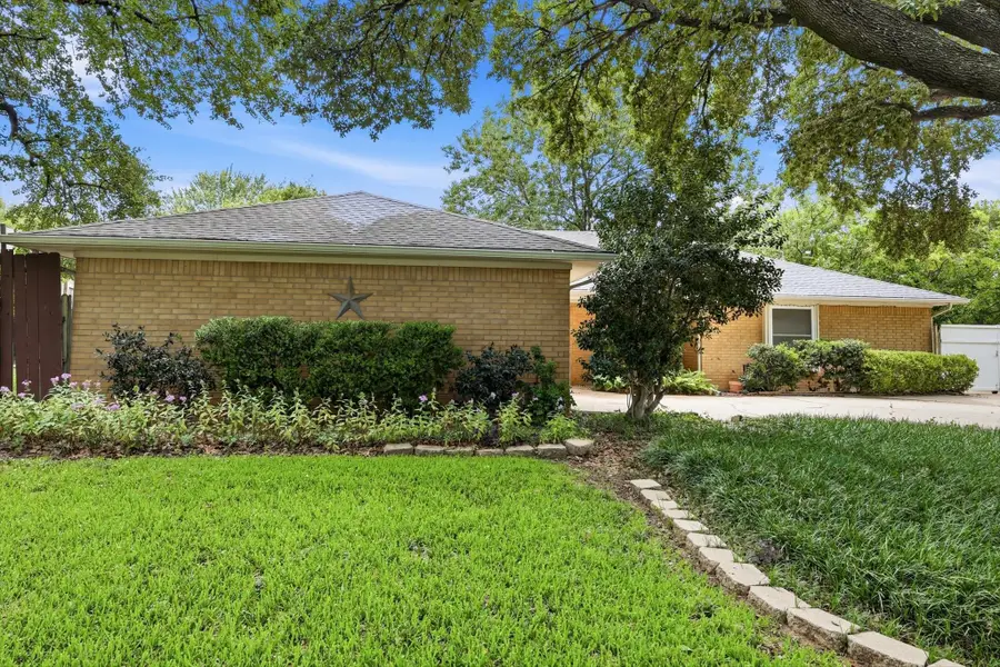 824 Skylark Drive, Denton, TX 76205 - #2