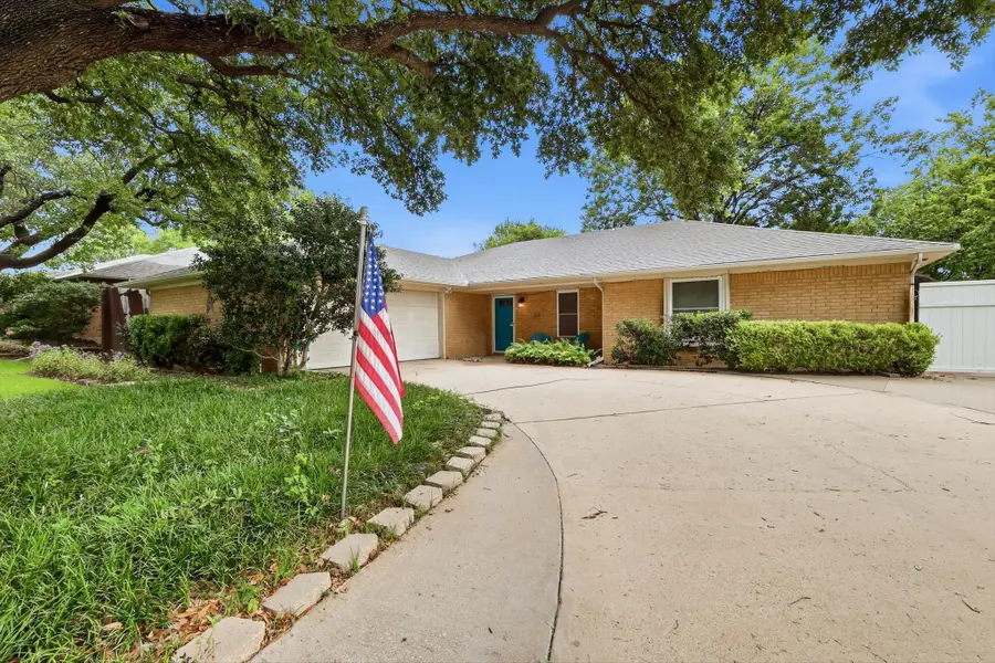 824 Skylark Drive, Denton, TX 76205 - #3