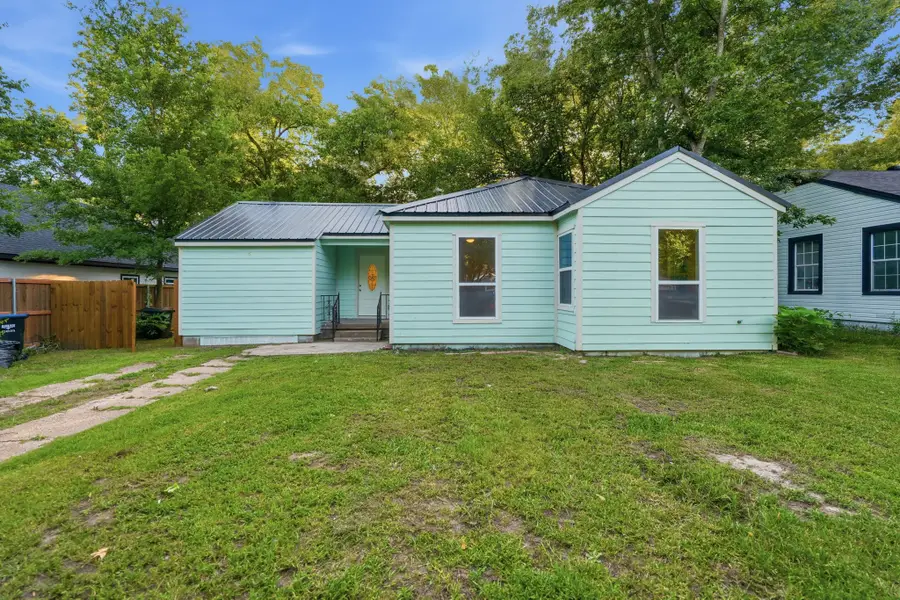 1103 Bell Drive, Greenville, TX 75401 - #2