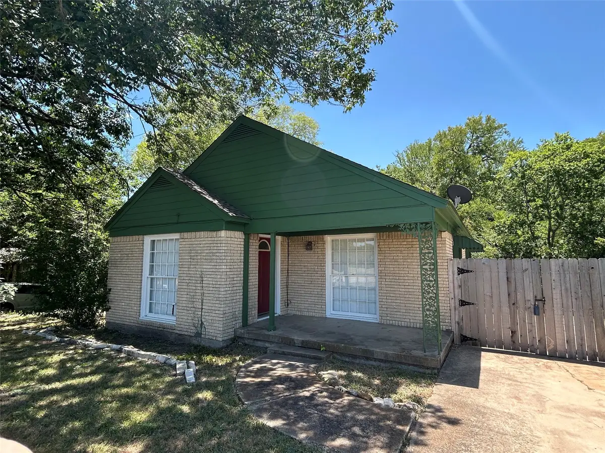 640 E Pleasant Run Road, Desoto, TX 75115 - #1