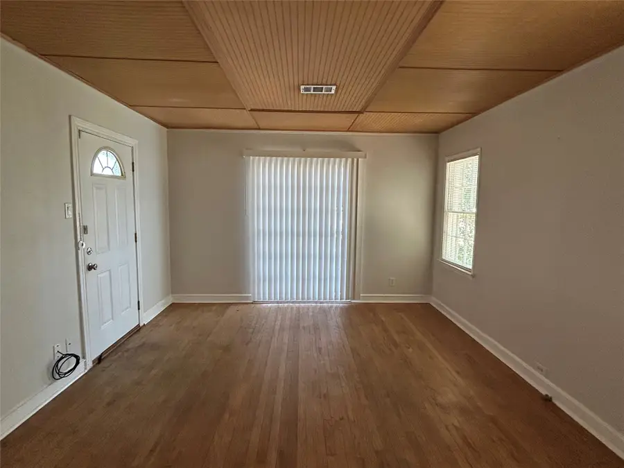 640 E Pleasant Run Road, Desoto, TX 75115 - #3