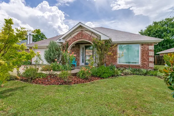 500 S Las Vegas Trail, White Settlement, TX 76108
