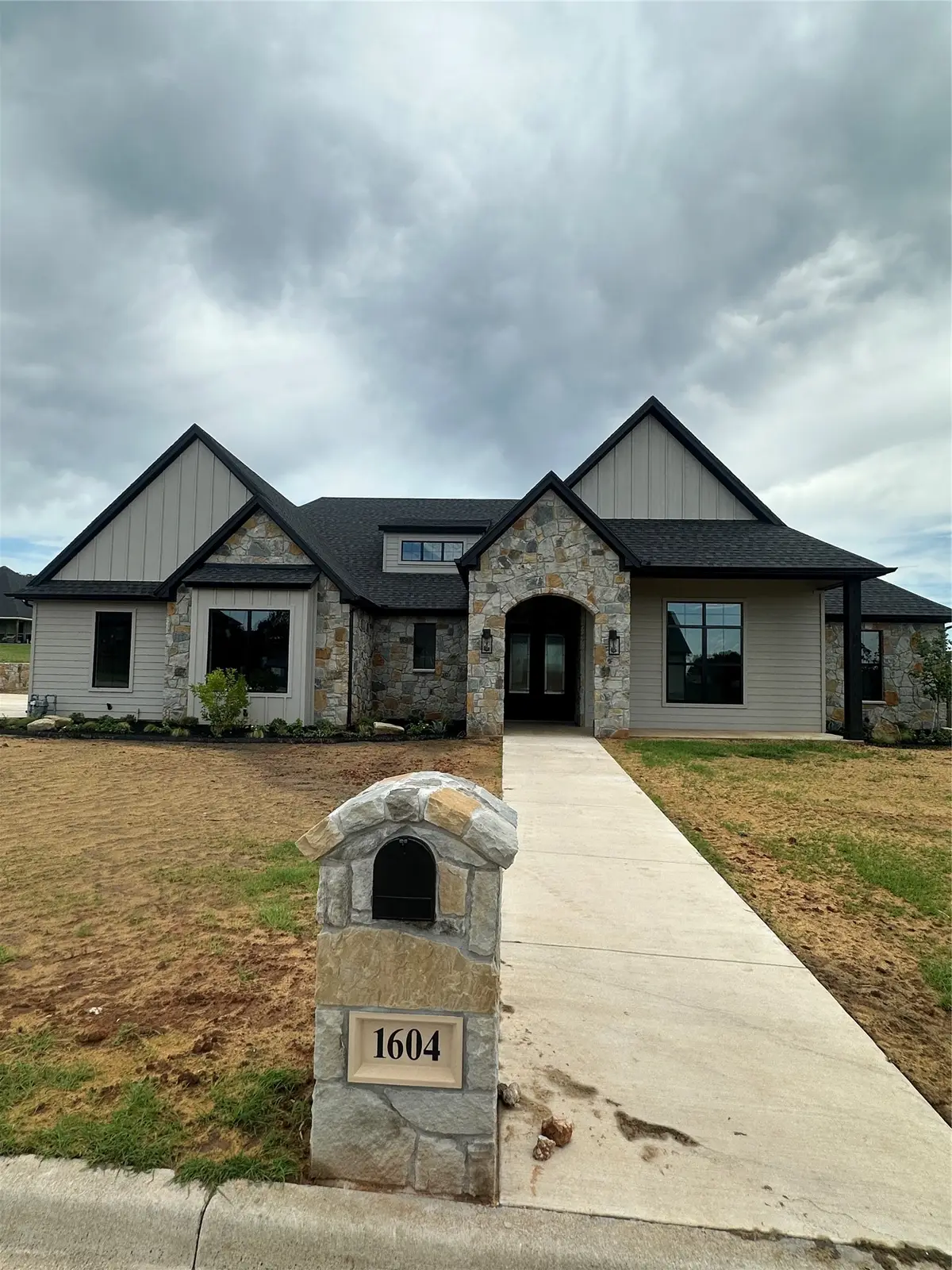 1604 N Mason, Bowie, TX 76230 - #1