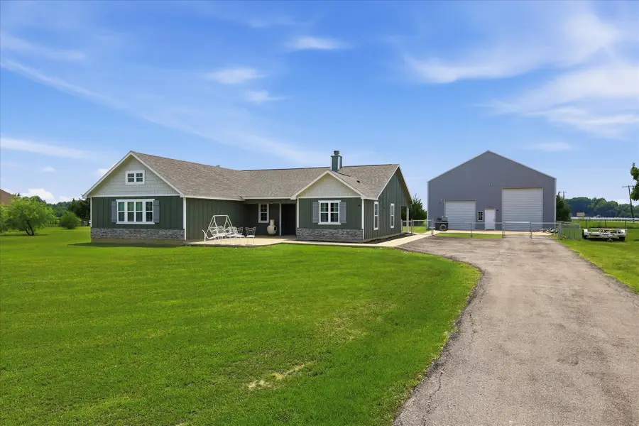 110 Highview Road, Ennis, TX 75119 - #2
