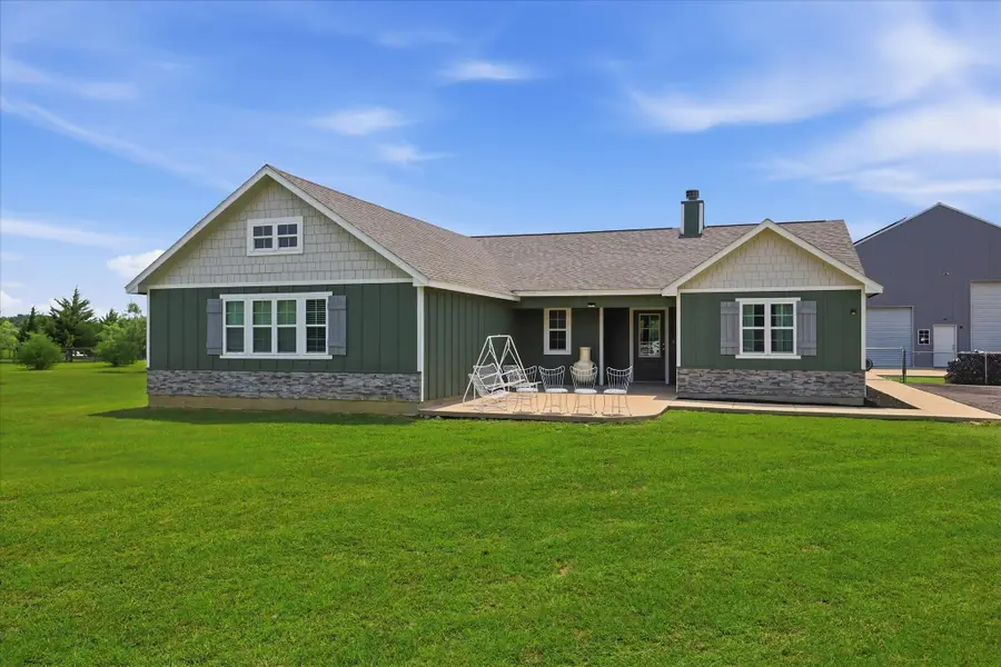 110 Highview Road, Ennis, TX 75119 - #3