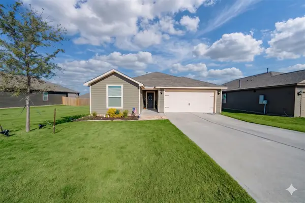 13608 Beaverhead Street, Ponder, TX 76259