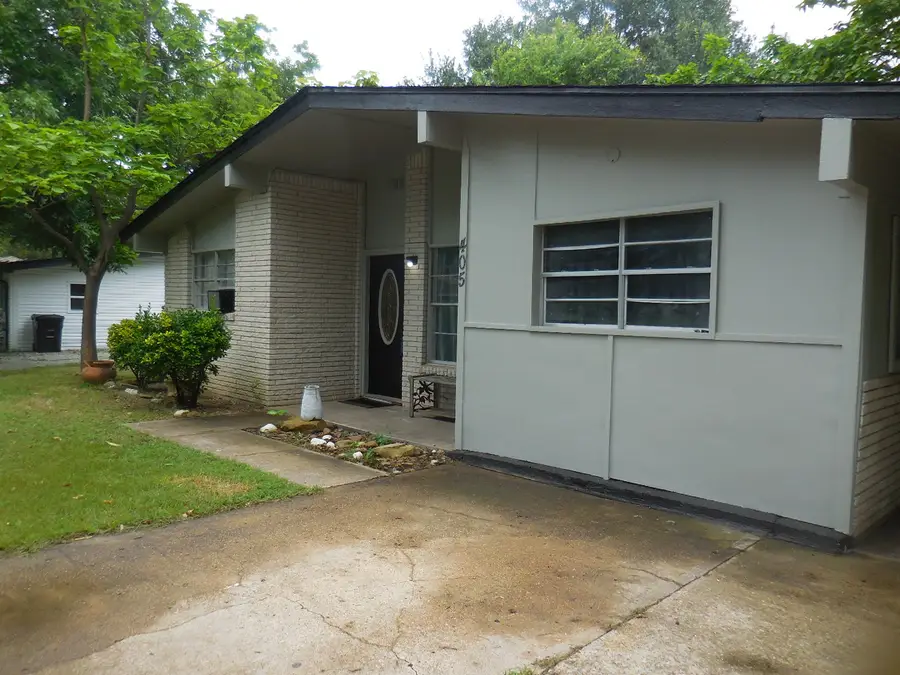405 N Second Street, Quinlan, TX 75474 - #3