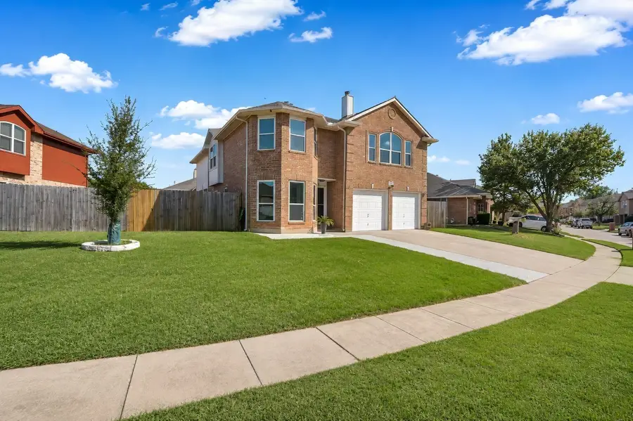 1253 Topeka Drive, Saginaw, TX 76131 - #2