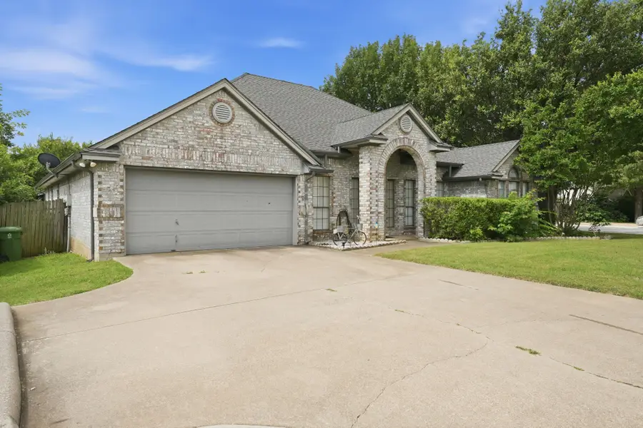 7600 Chapman Drive, North Richland Hills, TX 76182 - #2
