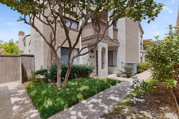 513 Ranch Trail #123, Irving, TX 75063