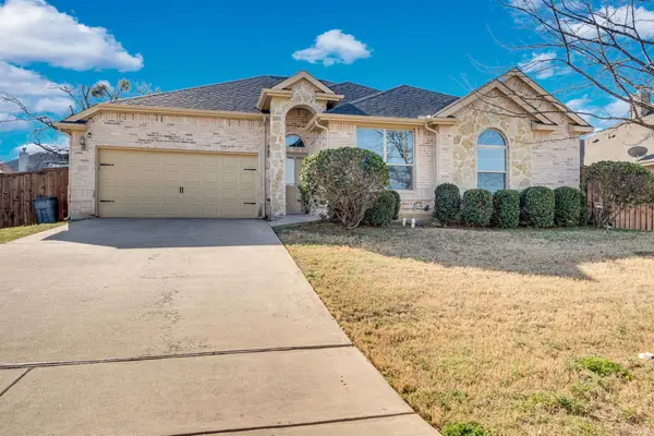 3721 Cecelia Lane, Forest Hill, TX 76140