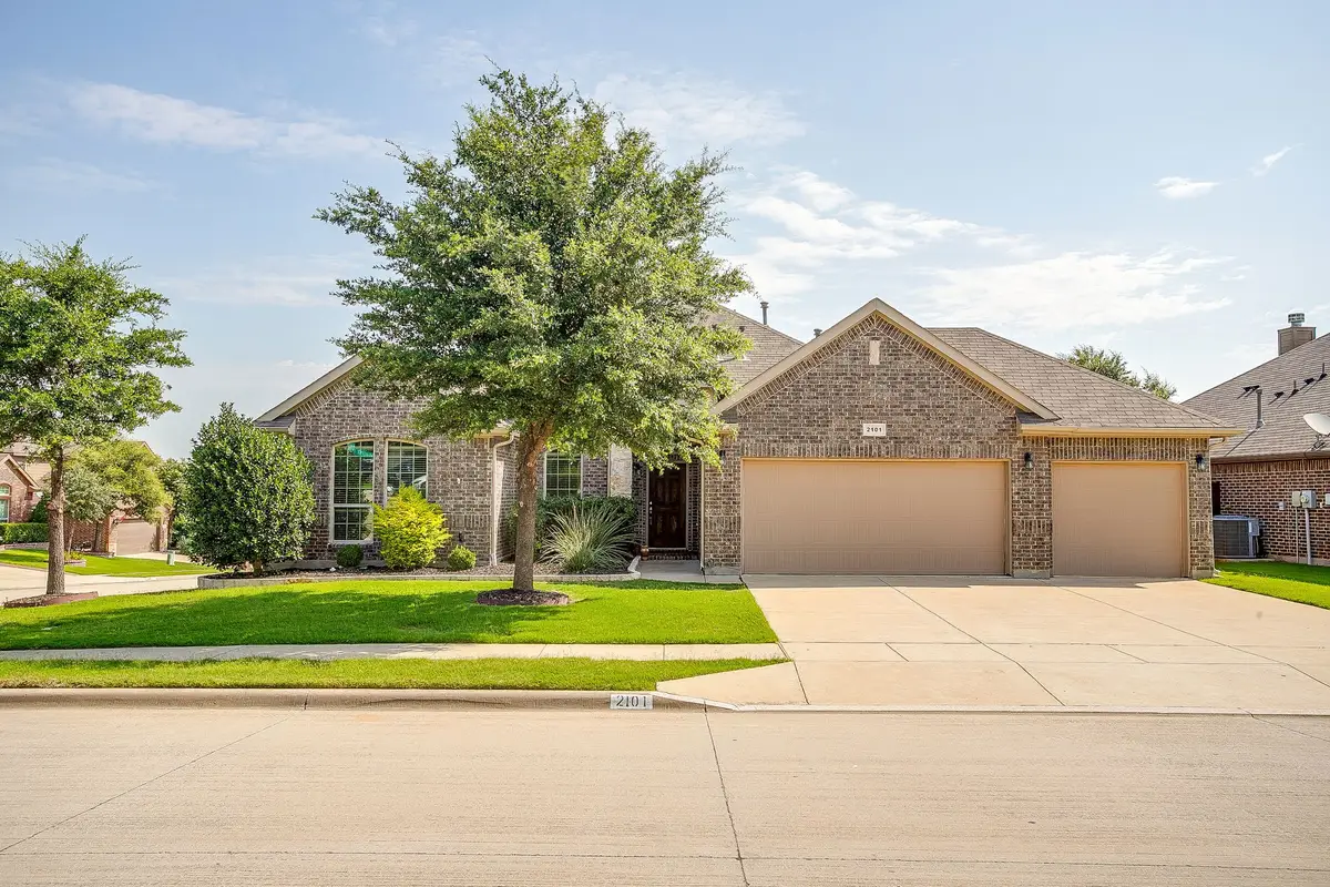 2101 Rosalinda Pass, Fort Worth, TX 76131 - #1