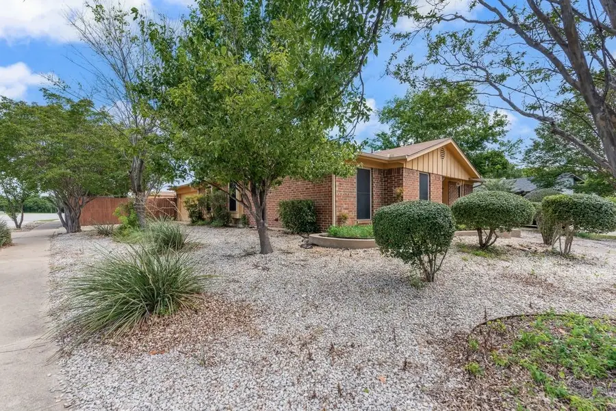 6244 Skylark Lane, Watauga, TX 76148 - #3