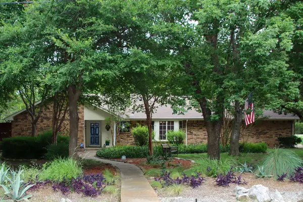 5240 Kiwanis Road, Dallas, TX 75236