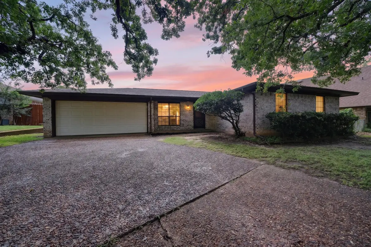 304 Shady Lane, Azle, TX 76020 - #1