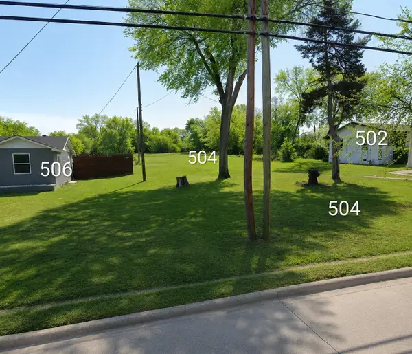 504 N Hampton Road, DeSoto, TX 75115