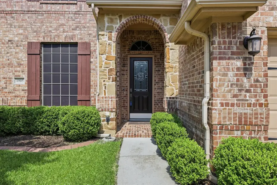 1905 Fountain Meadows Drive, Euless, TX 76039 - #3