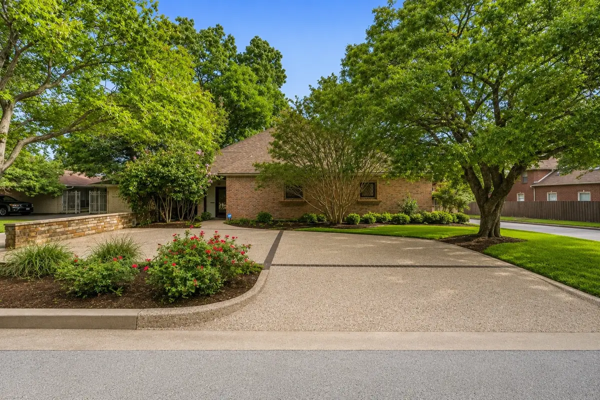 4000 W 5th Street, Fort Worth, TX 76107 - #1