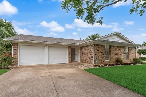2132 Meandering Drive, Irving, TX 75060