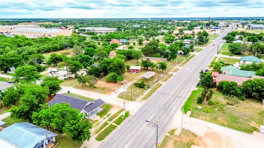 1503 Conrad Hilton Boulevard, Cisco, TX 76437 - #2