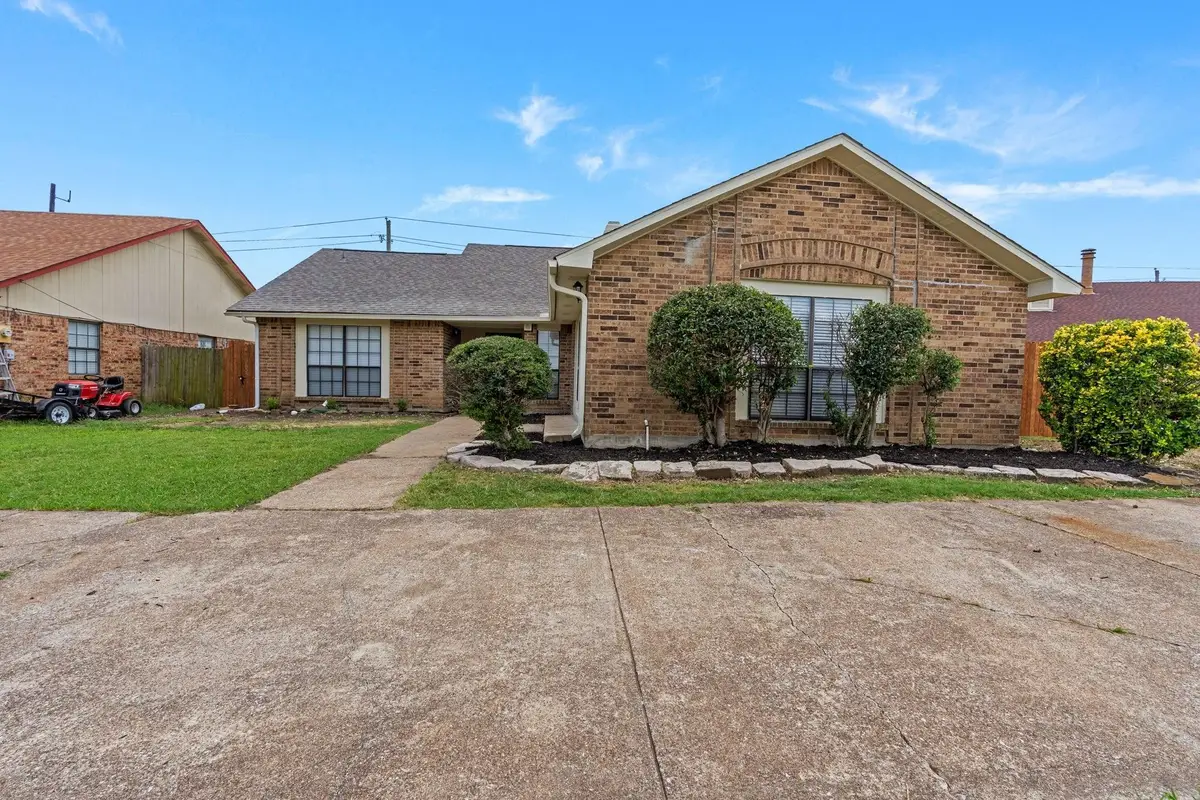 3312 Amberway Drive, Arlington, TX 76014 - #1