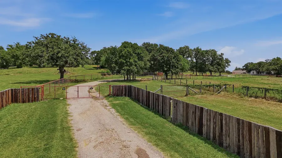 7154 E Fm 922, Valley View, TX 76272 - #3