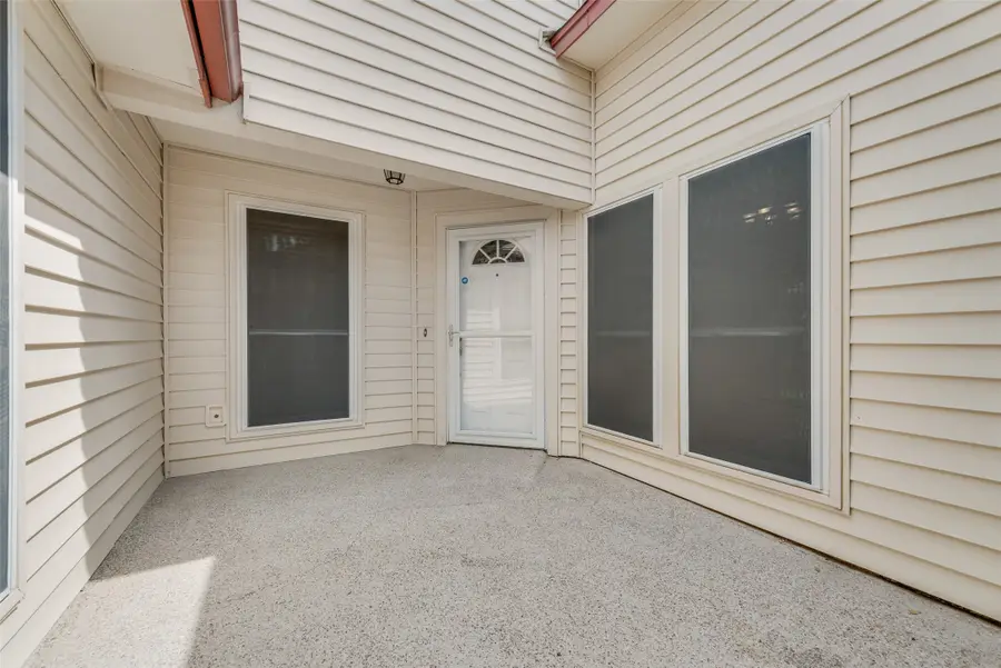 302 Manana Drive, Grand Prairie, TX 75050 - #3