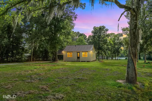 600 Horseshoe Bend Road, Doyline, LA 71023