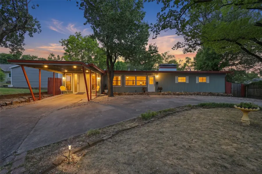 513 W Easy Street, Sherman, TX 75092 - #3