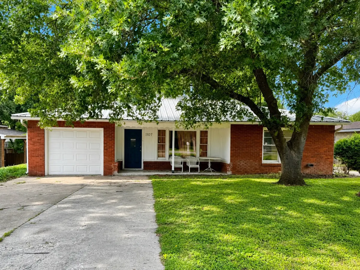 1107 N Ollie Street, Stephenville, TX 76401 - #1
