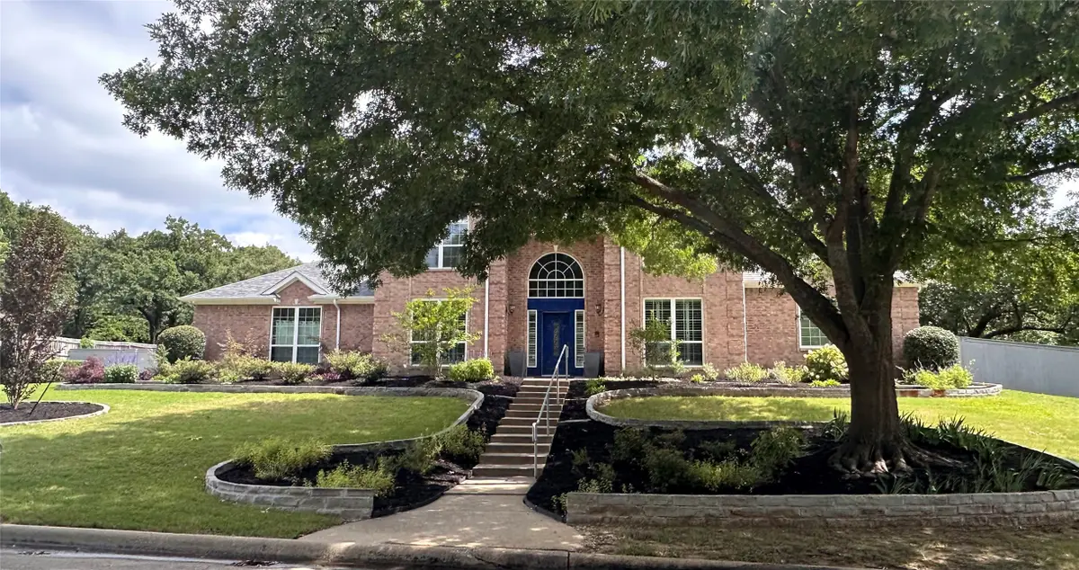 204 E Chapel Downs Drive, Southlake, TX 76092 - #1