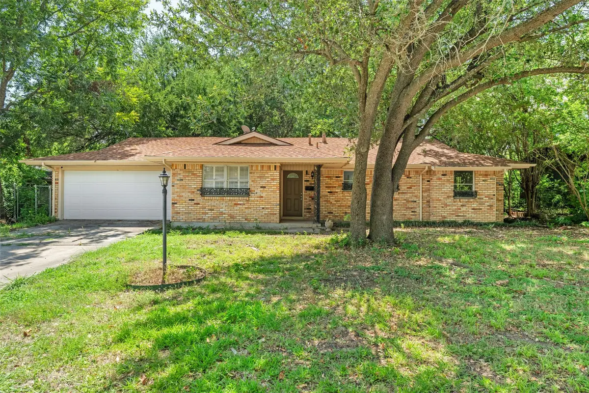 5605 Wales Avenue, Fort Worth, TX 76133 - #1
