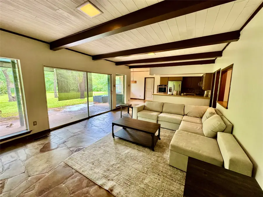 2000 Mill Creek Dr Drive, Arlington, TX 76010 - #2