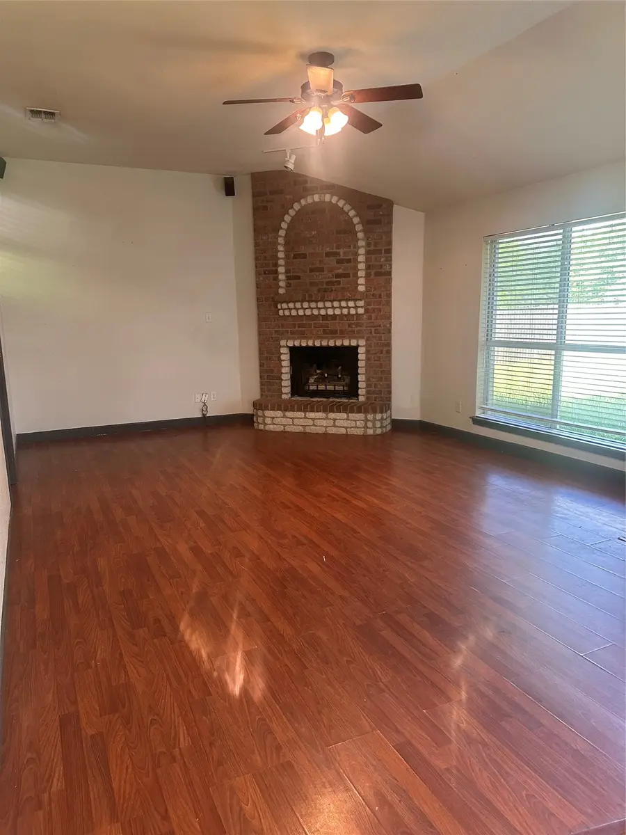 501 Brookfield Drive, Boyd, TX 76023 - #2