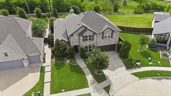 105 Big Sky Circle, Northlake, TX 76226