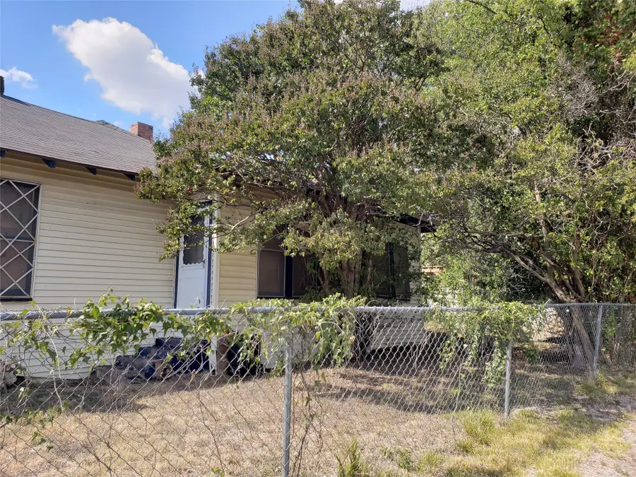 1475 E Morphy Street, Fort Worth, TX 76104 - #3