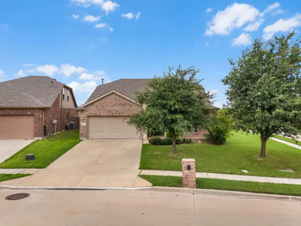 2400 Canyon Wren Lane, Fort Worth, TX 76244