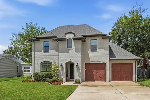 725 Edgefield Road, Fort Worth, TX 76107