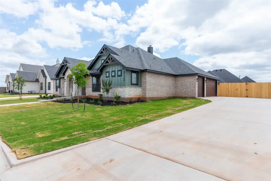 6734 Horse Head Crossing, Abilene, TX 79606 - #3