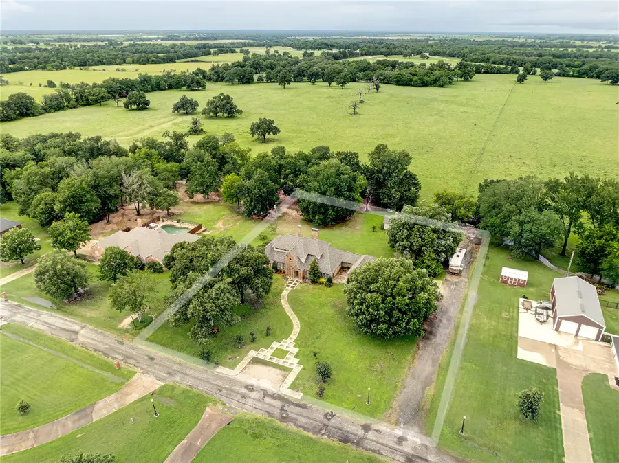 912 Walnut Creek Drive, Fairfield, TX 75840 - #3